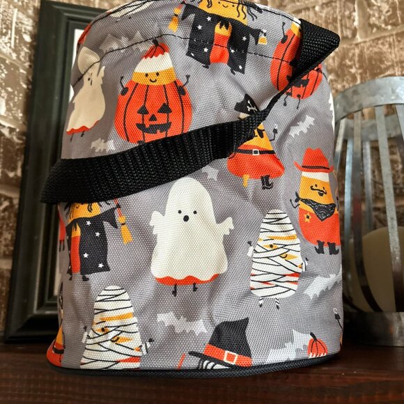 Snack and Go Pouches, Round Tote and Littles Carry-All Caddies - Picture 4 of 5